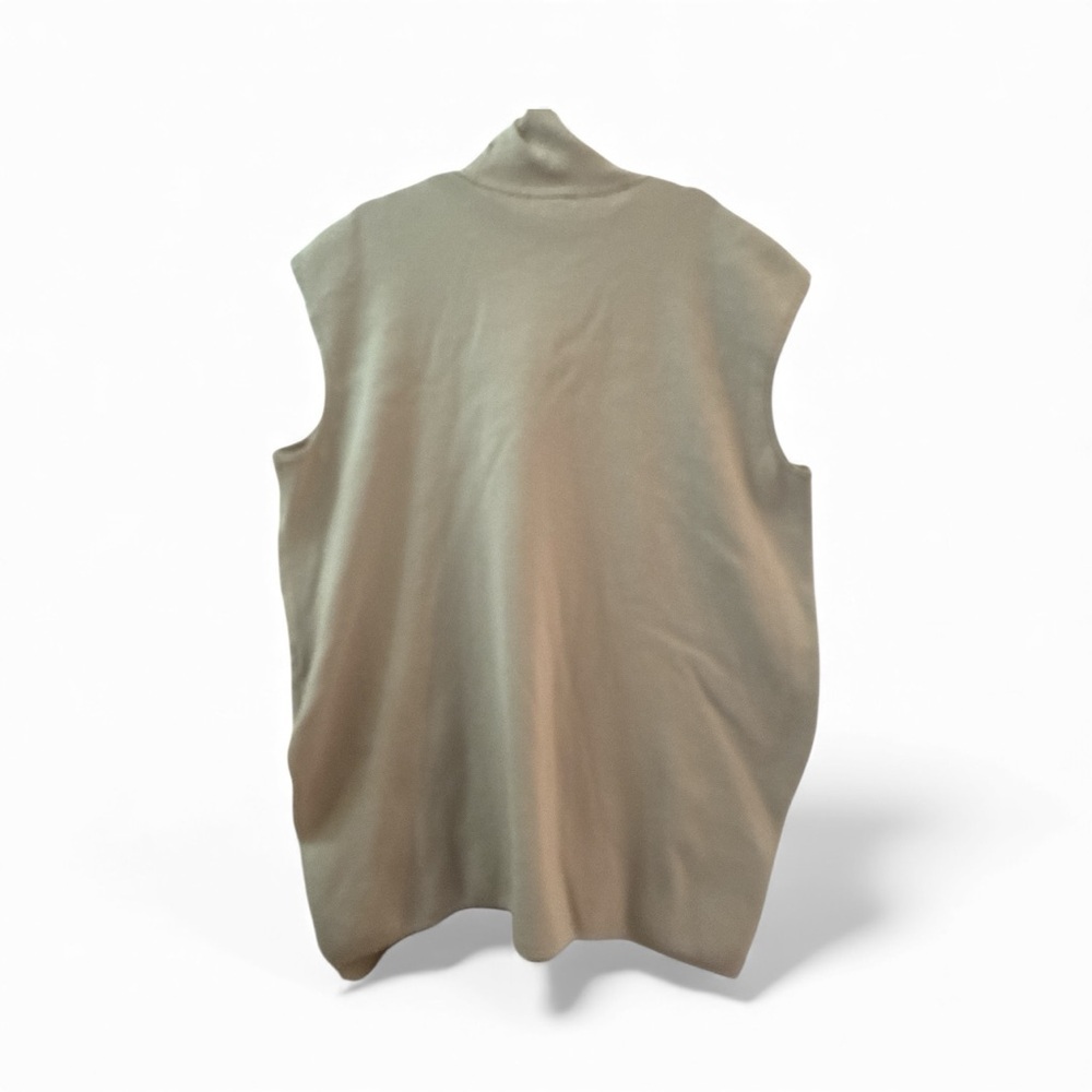 H&M Plus Size Beige Knit Sleeveless Mock Neck Sweater - Picture 3 of 11